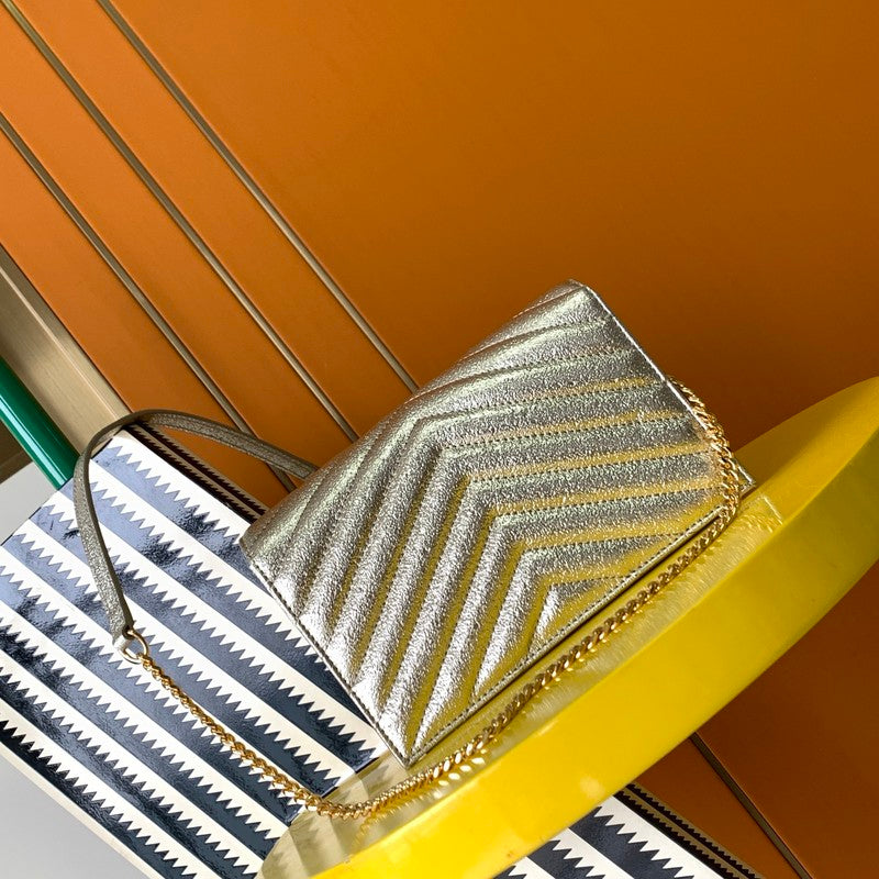Luxurious Totes - Latest - 8096