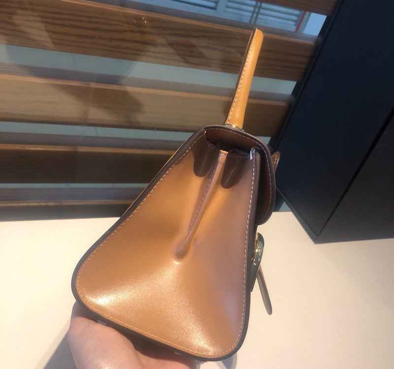 Luxurious Totes - Latest - 6138