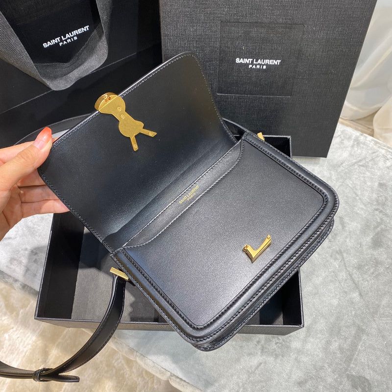 Luxurious Totes - Latest - 8200