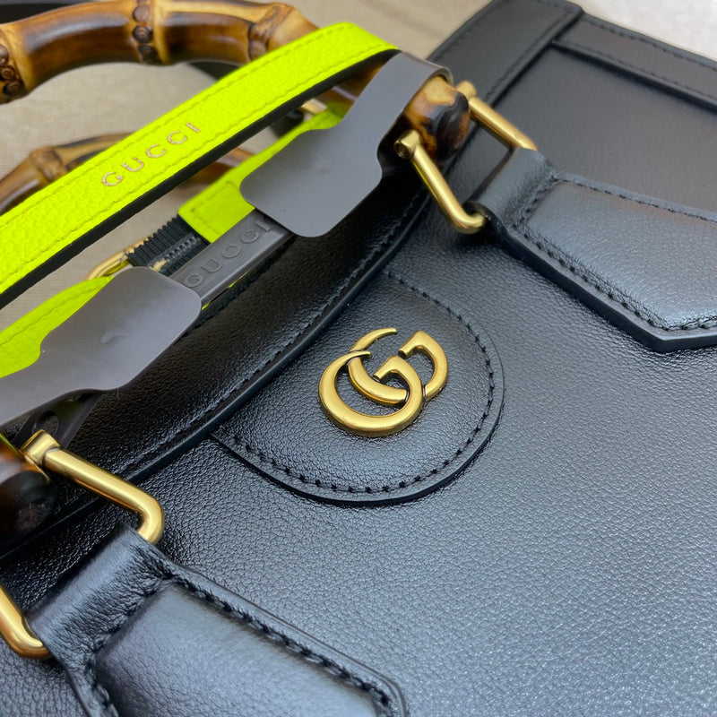 GUI - Luxurious Totes - 402