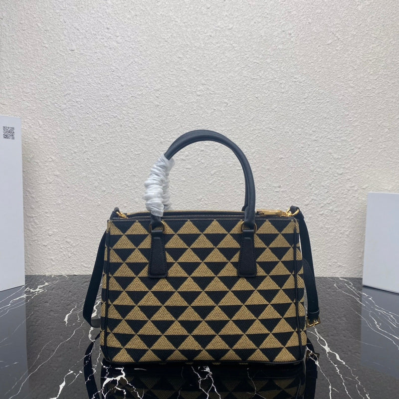 Luxurious Totes - Latest - 4568