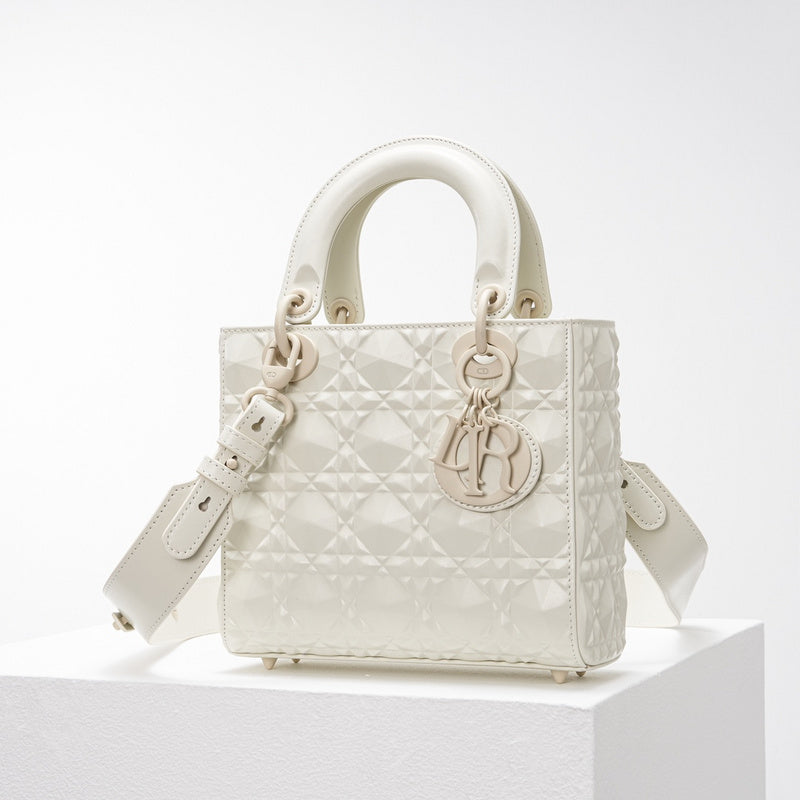 Luxurious Totes - Latest - 6488