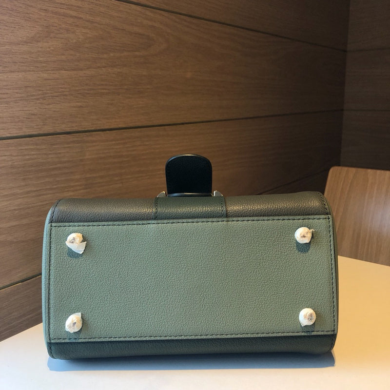 Luxurious Totes - Latest - 6119