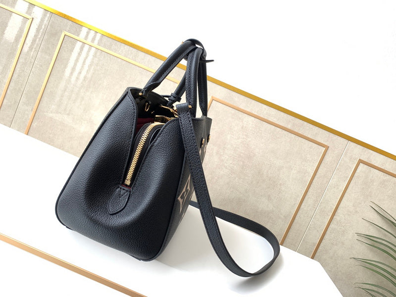 LOV - Luxurious Totes - 2430