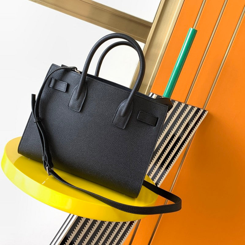 Luxurious Totes - Latest - 8142