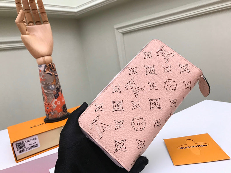 Luxurious Totes - Latest - 588