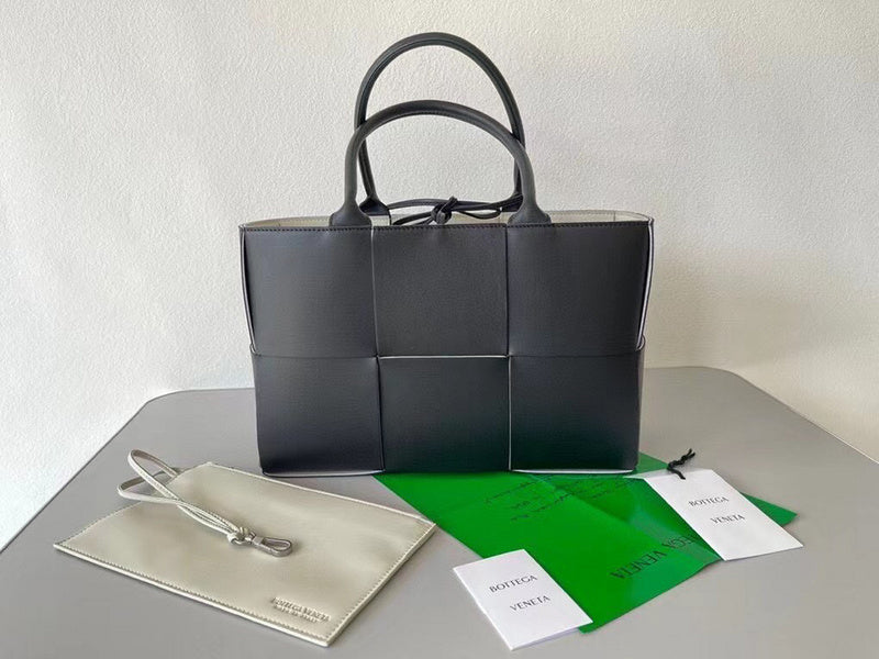 Luxurious-Totes - BV Bags - 1640