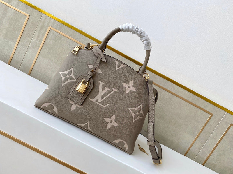 LOV - Luxurious Totes - 2260