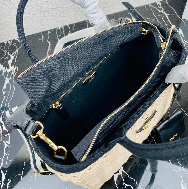 Luxurious Totes - Latest - 4544