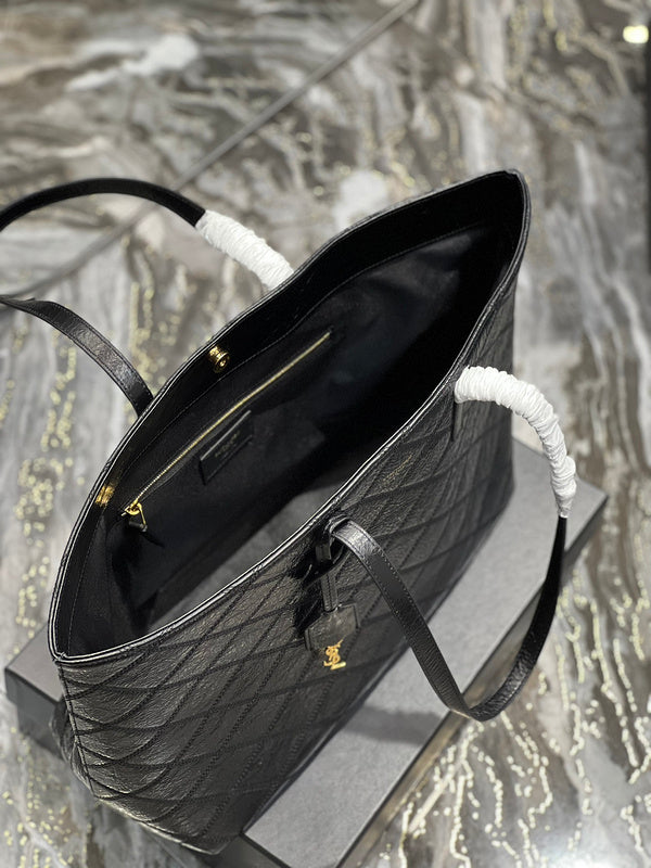 Luxurious Totes - Latest - 8238