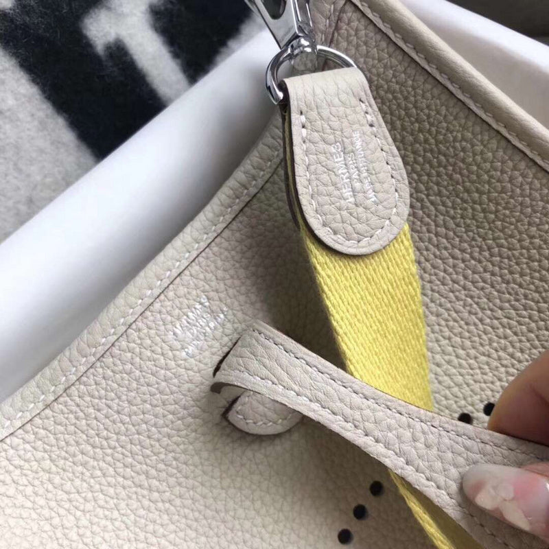 Luxurious Totes - Latest - 6836