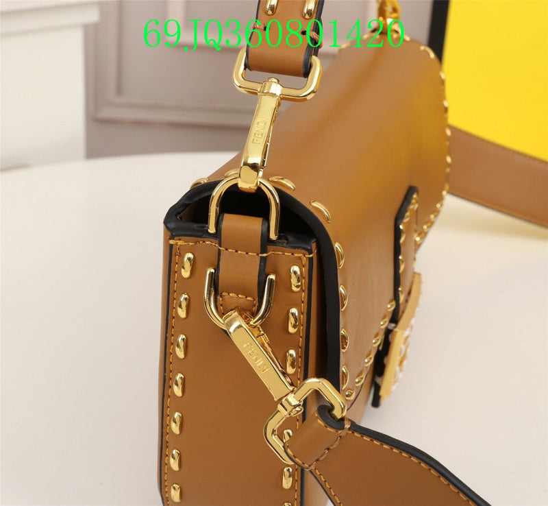 GC - Shoulder - 3274