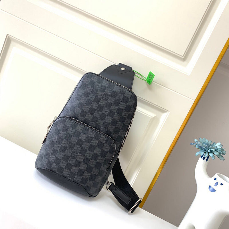 LOV - Luxurious Totes - 946