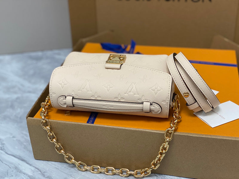LOV - Luxurious Totes - 041