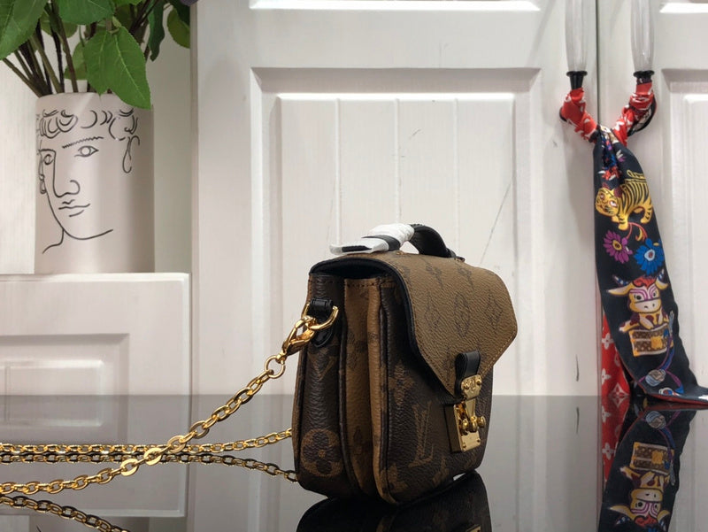 LOV - Luxurious Totes - 1390