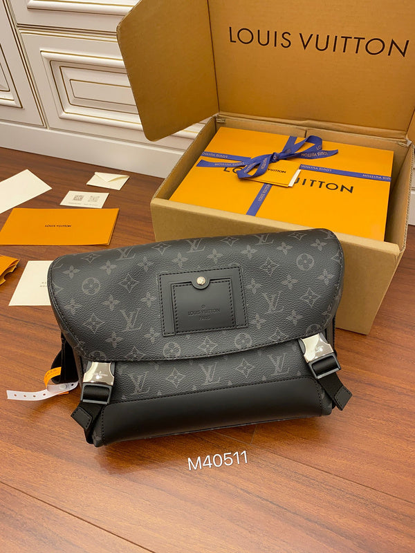 LOV - Luxurious Totes - 1567