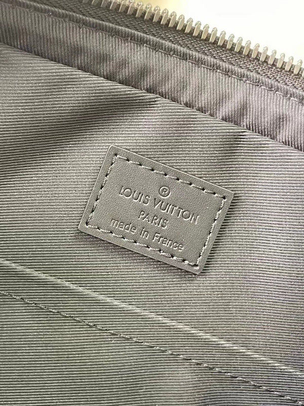 LOV - Luxurious Totes - 800