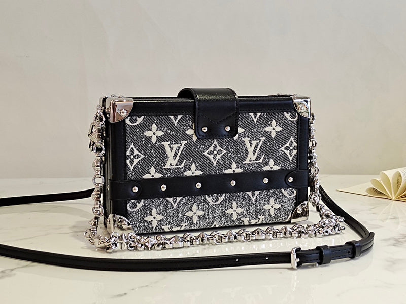 LOV - Luxurious Totes - 927