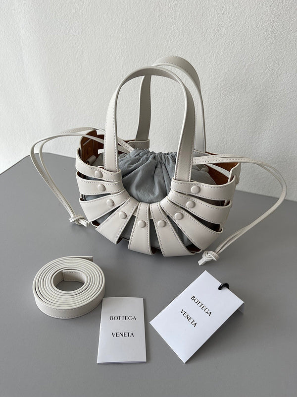 Luxurious Totes - Latest - 7048