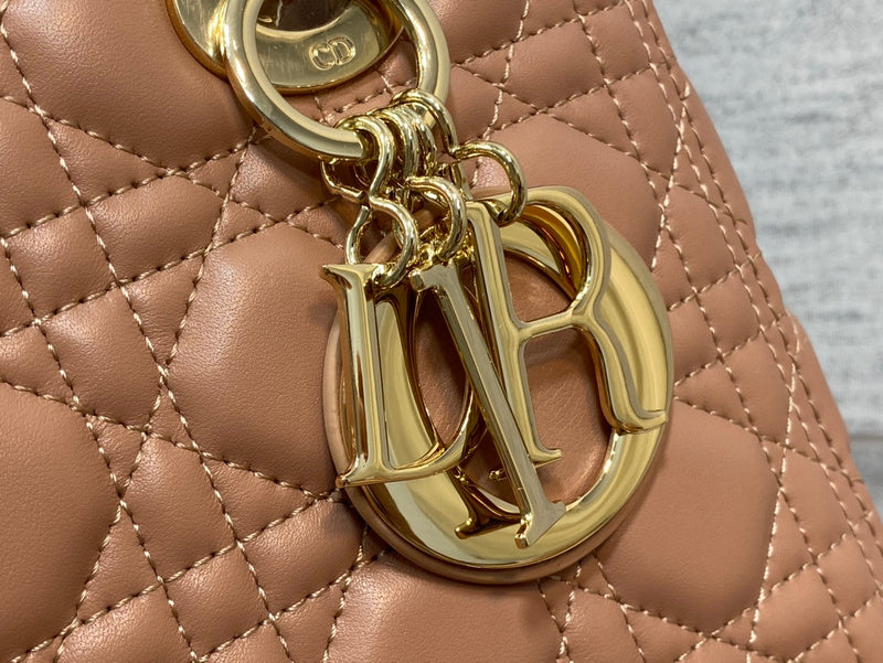 Luxurious Totes - Latest - 6235