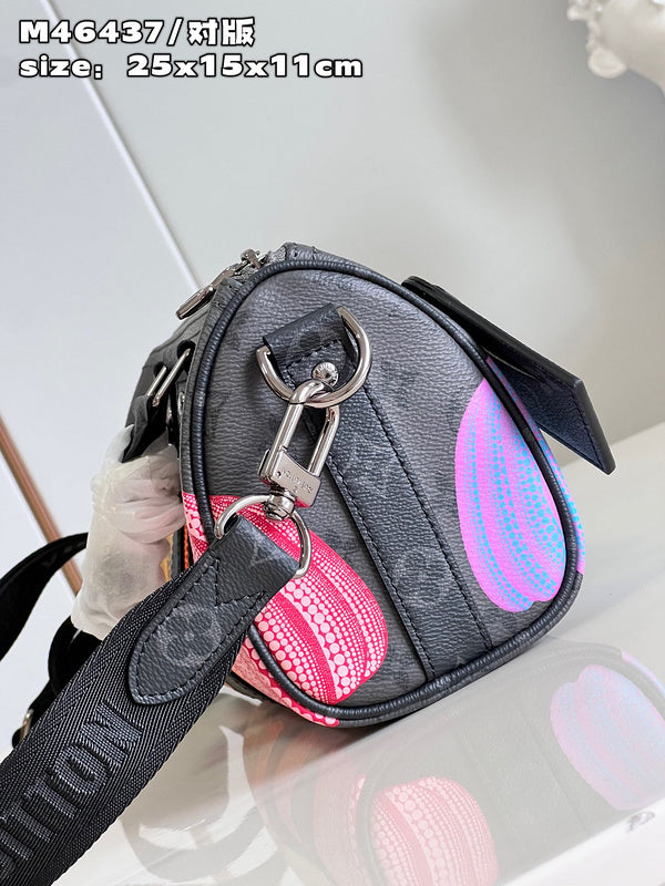 LOV - Luxurious Totes - 298