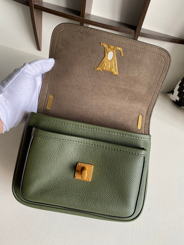Luxurious Totes - Latest - 1540
