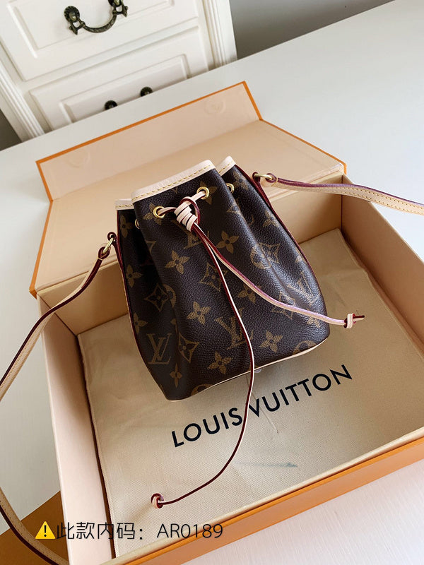 Luxurious Totes - Latest - 9758