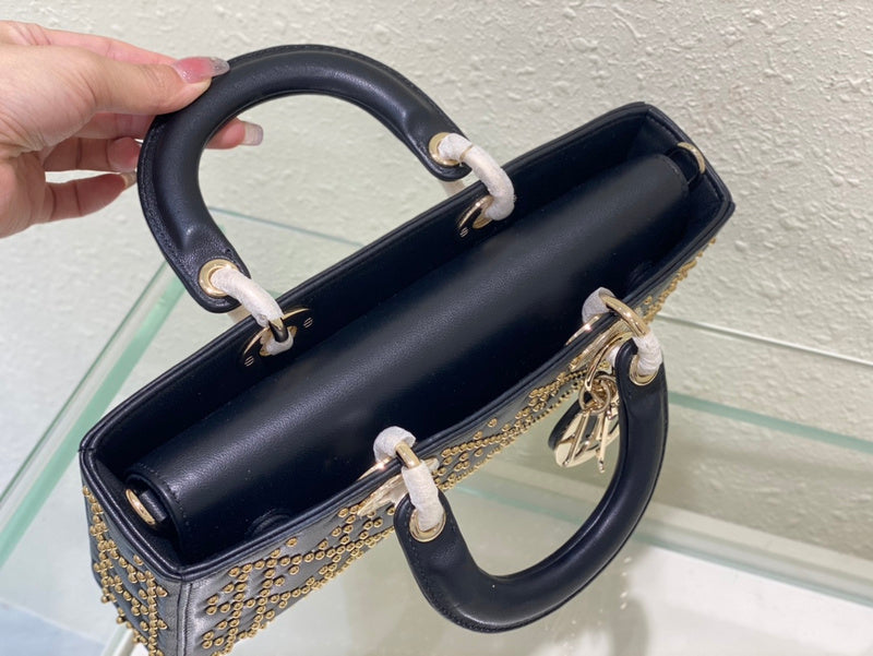 Luxurious Totes - Latest - 6385