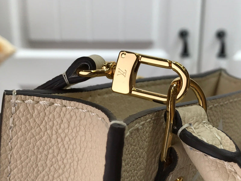 LOV - Luxurious Totes - 2475
