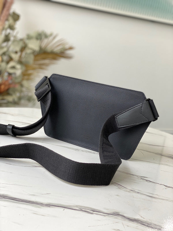 LOV - Luxurious Totes - 2434