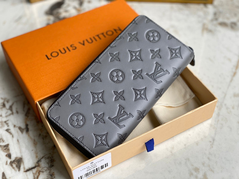 LOV - Luxurious Totes - 1534