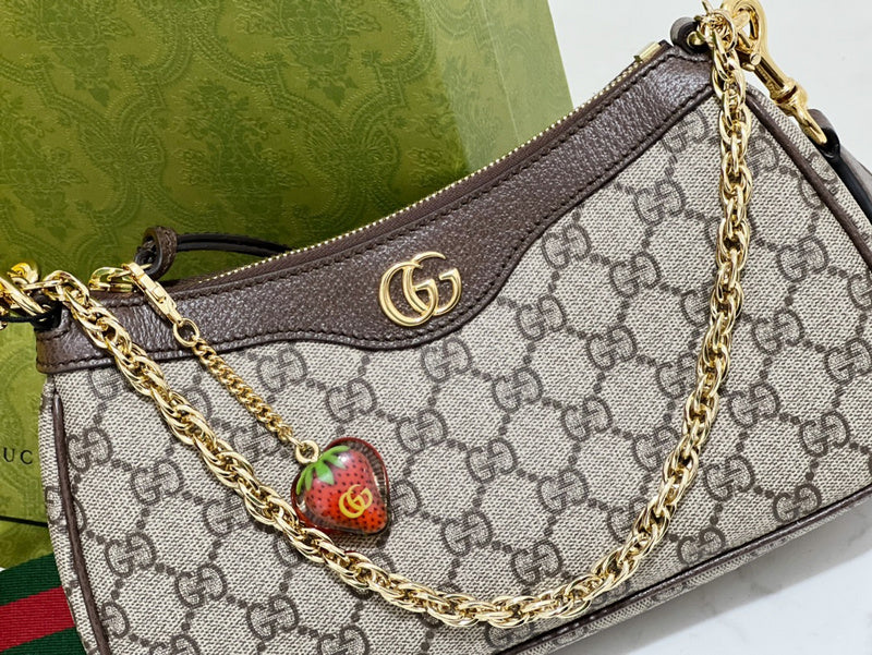 GUI - Luxurious Totes - 651