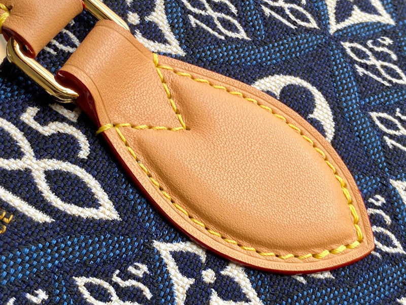 LOV - Luxurious Totes - 2136