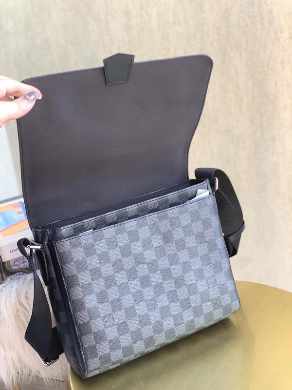 LOV - Luxurious Totes - 725