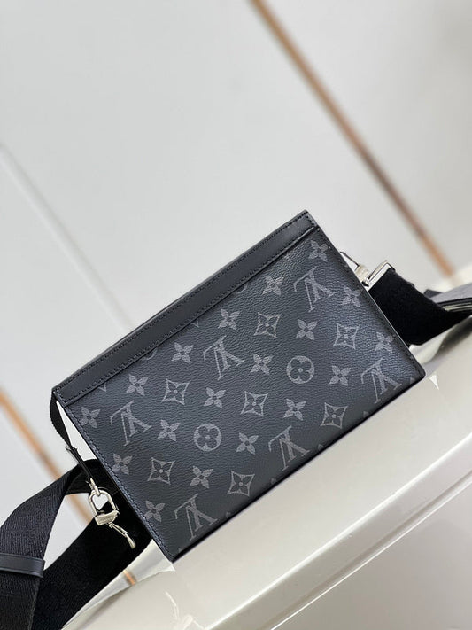 LOV - Luxurious Totes - 1982