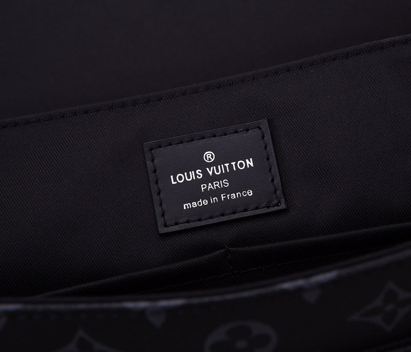 LOV - Luxurious Totes - 1971