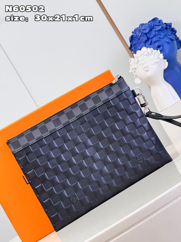 LOV - Luxurious Totes - 231