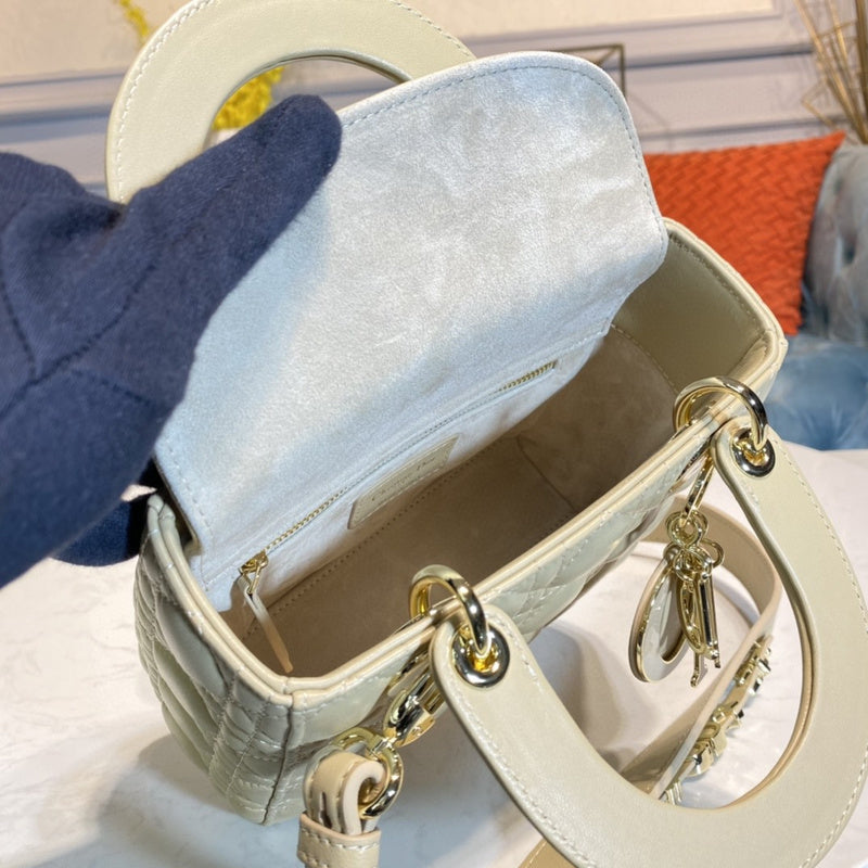 Luxurious Totes - Latest - 6318