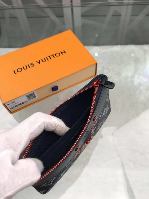 LOV - Luxurious Totes - 2303