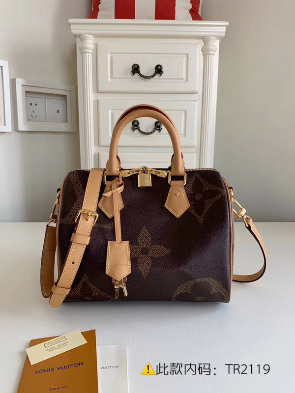 Luxurious Totes - Latest - 9706