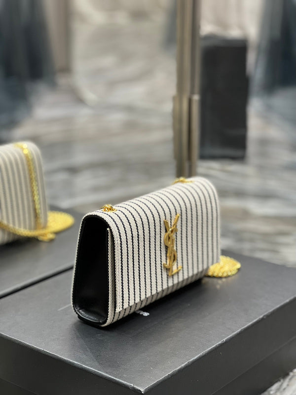 Luxurious Totes - Latest - 8115