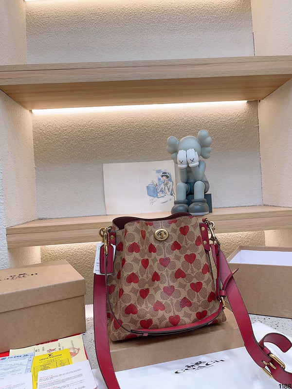 Luxurious Totes - CCH2 Bags - 101