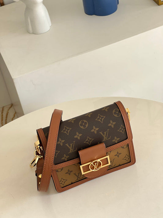 LOV - Luxurious Totes - 1995
