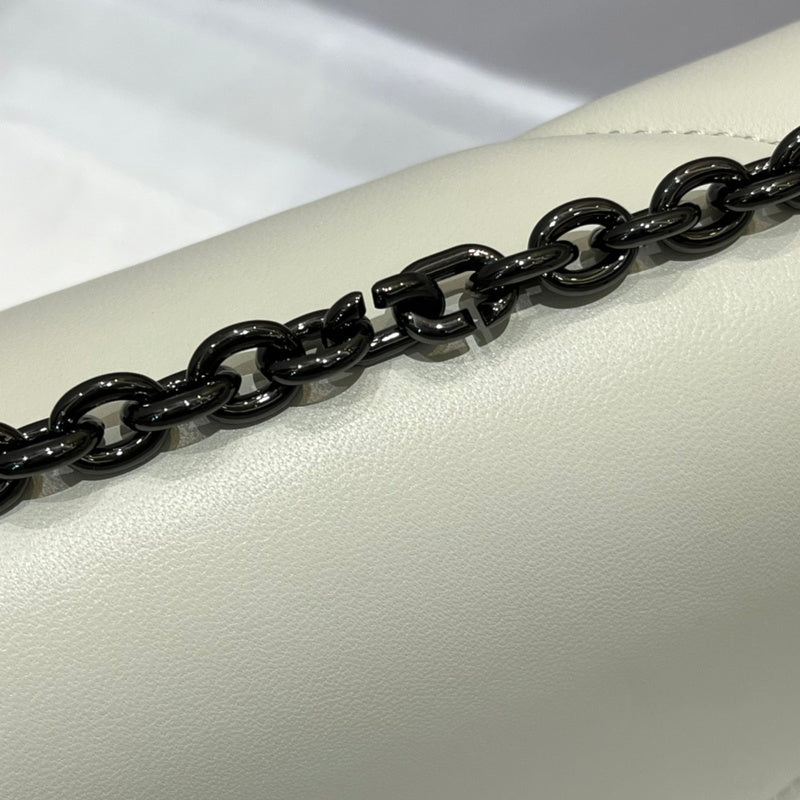Luxurious Totes - Latest - 6200