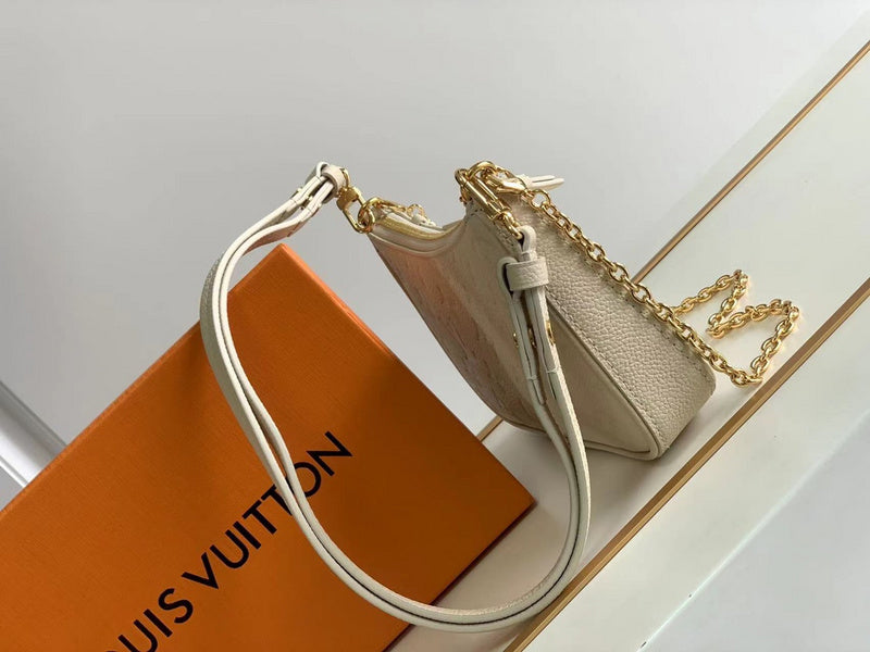 LOV - Luxurious Totes - 1913