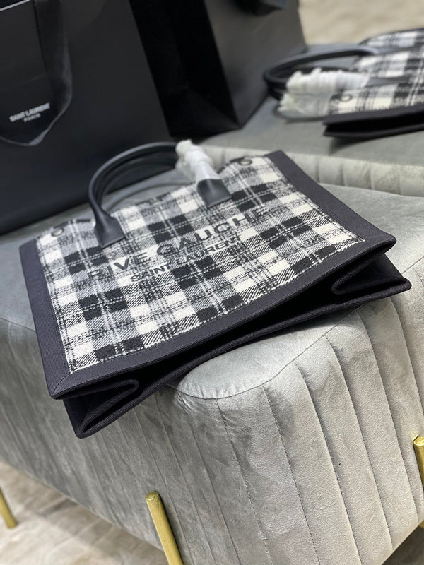 Luxurious Totes - Latest - 8482