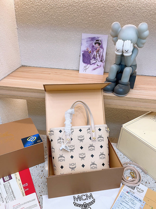 Luxurious Totes - CMM Bags - 039