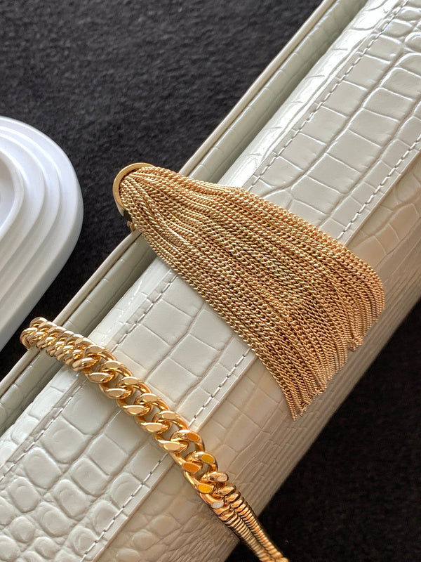 Luxurious Totes - Latest - 8110