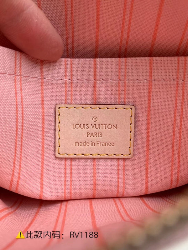Luxurious Totes - Latest - 2384