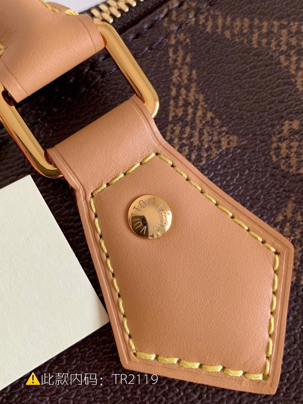 Luxurious Totes - Latest - 9705